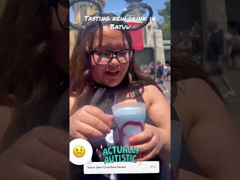 Blue Milk in Batuu  #autistic #disneylandfood #neurodivergent #foodreview #bluemilk #batuu #disney