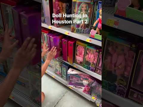 DOLL HUNTING SABRINA ST CLOUD IN HOUSTON #shorts #mga #rainbowhigh
