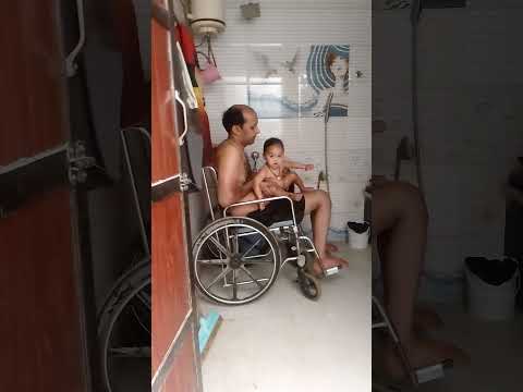 akele ham akele tum