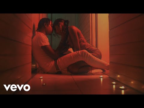 450 - Roses (Official Music Video)