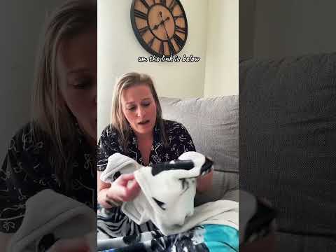 Cozy Cow Print Flannel Throw Blanket | Perfect Gift for Christmas #blanket #cow