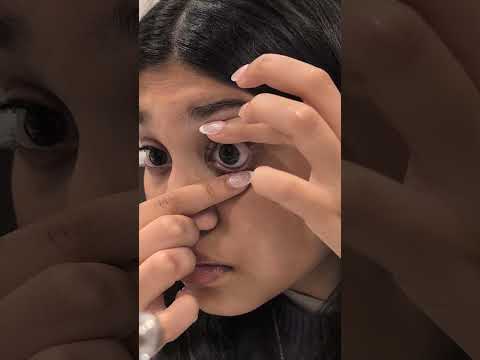 Laina, 15