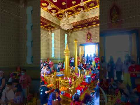 ขอพรศาลหลักเมือง#ศาลหลักเมืองกรุงเทพ #เกาะรัตนโกสินทร์ #วัดพระแก้ว#เทศกาลปีใหม่
