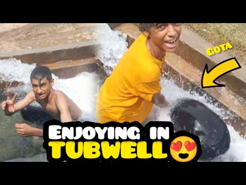 Enjoying in tubwell 😍 Gote bhi diye