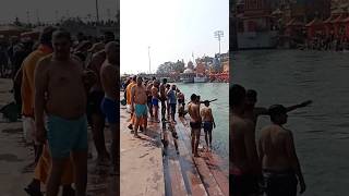 ganga snan l #gangasnan #gangasnaan #haridwar #haridwarsnan