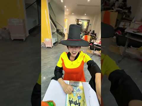 Who dares to bully Rumi#kpop #kpopdemonhunters #rumi #huntrix