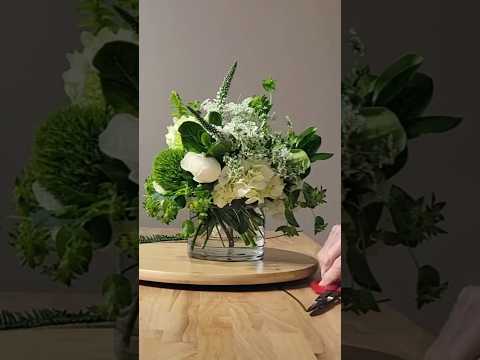Reception Centerpiece Speedy Tutorial - 5x5 #flowerarrangementtutorial