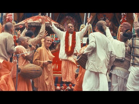 Srila Prabhupada Dancing In Ecstasy Of Hare Krishna Mahamantra at RathYatra Festival