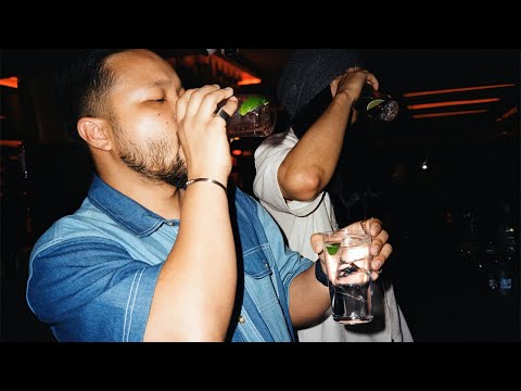 VKL & That Beanie Dude - อะไรคับเนี่ย [Official MV]