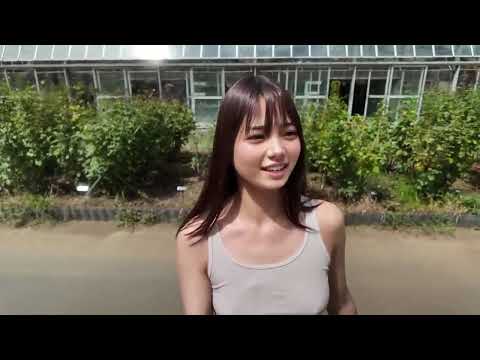 Hi everyone this is me Nidone..後ろで外国人が爆睡中！？まさかの珍ハプニング！