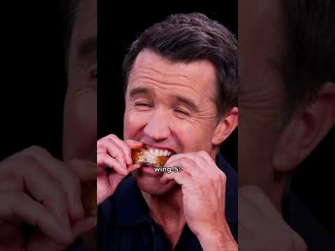 Rob McElhenney's reaction to every wing on Hot Ones 🥵💪