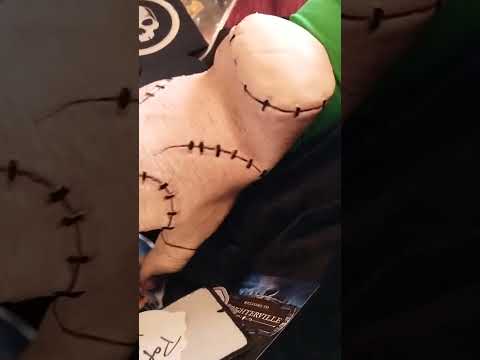 Clumsy Brit unboxing #comics #zombies #blessed
