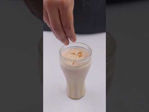 Snickers shake in ASMR #asmr #shorts #shortvideo #milkshake #smoothie