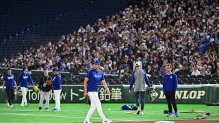 ドジャース公式練習に１万人超　地元紙が覚えた〝違和感〟「日本では大谷翔平とそれ以外」