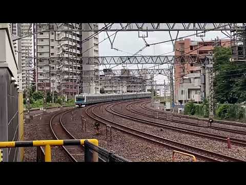 電車が緊急停止して大声出す鉄オタ