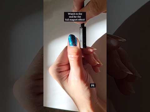 Cat eye and velvet nails using the new ILNP Nightlife collection of magnetic nail polishes 🎆