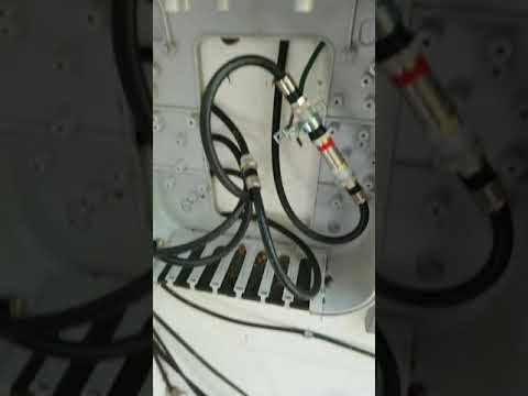 Grounded cable system