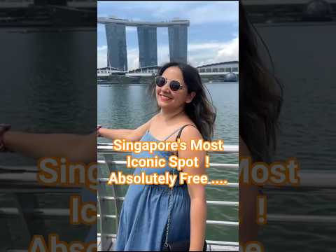 Merlion Park Singapore! #merlionpark #singaporetravel #travelshorts #viralreels #exploresingapore