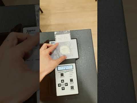Testing a 1 oz Australia Kookaburra 2003 Silver Coin with Sigma Metalytics Precious Metal Verifier