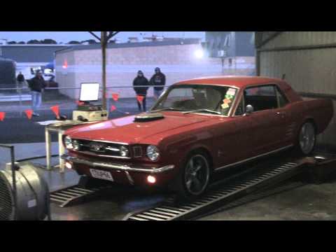 Husky 347 windsor Mustang on the DYNO. 476HP @ the wheels.