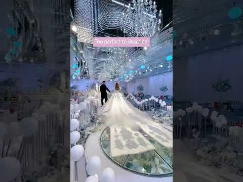 Asians wedding decor is always mindblowing!