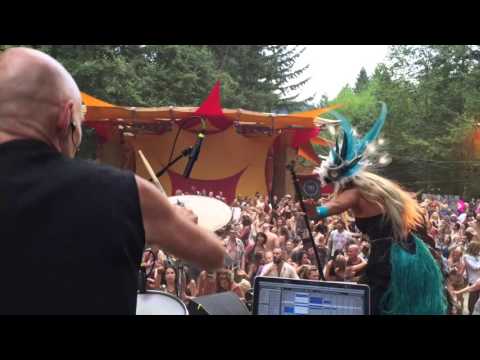 Deya Dova - Sky Roarer Live at Beloved Festival