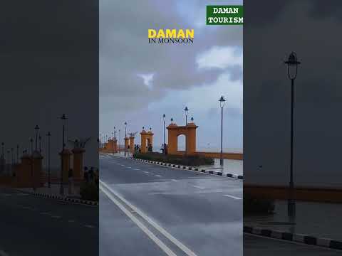 Daman night view #damamalive #goa #love #daman #travel #goaindia #ghumoindia #indiancity #candolim