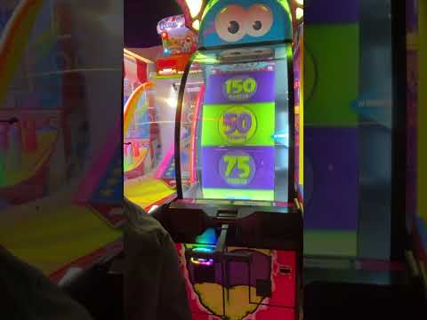 What in the BEGINNER LUCK is this?!!! 🍀😮👏#timezone #arcade #beginnerluck