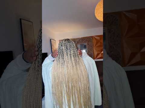 Blonde 🔥#braidstylist #blondebraids  #colour613 #protectivestyles #braider #braid #knotlessboxbraid