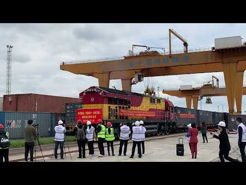 Jinchan Gold Dressing Agent, from Guangxi to Laos by railways. The opening ceremony