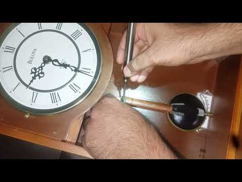 Bulova Unique technique Pendulum clock, 3D effect Green and Red