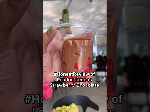 #honestreview of London famous strawberry chocolate in Pune !! #punefoodblogger