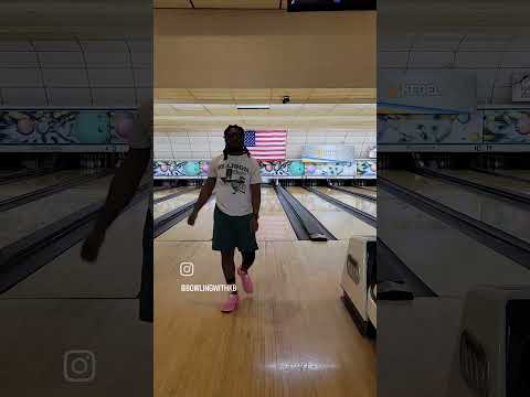 Day 79 Of One Strike A Day      Ball Used:Phaze 2🐐#2handedbowling #bowling