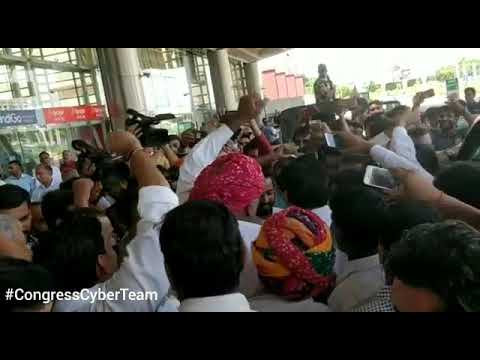 जननायक पहुचे जयपुर ,हुआ जोरदार स्वागत