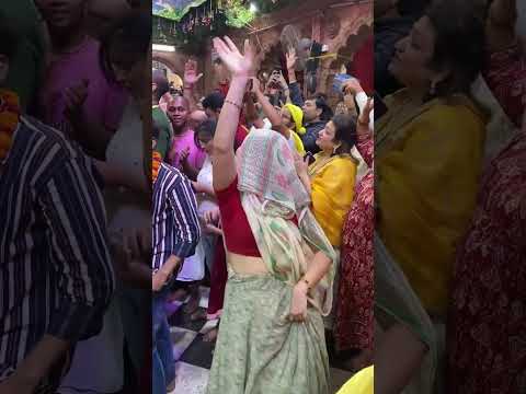 Gajab ka dance Kiya videshi ne Barsane Radha Rani mandir#bhakti #bhajan #shortsfeed #viralshort