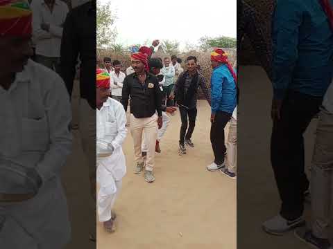 ढोल गया बाजे
