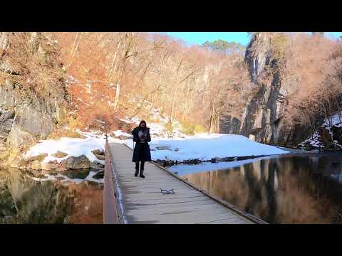 Geibikei 猊鼻渓舟下り (Geibi Gorge) boat ride in winter