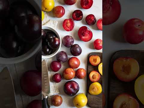 Carving plum wood spoon and bowl for eating a plum dessert #woodworking #baking #shorts