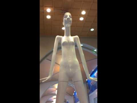 ナナちゃん人形    鼻息大興奮