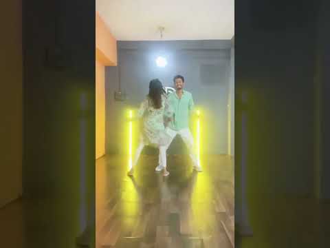 Tumsa Koi Pyaara | Couple Dance | Old Song Couple Dance For Wedding | Easy Retro Dance #coupledance