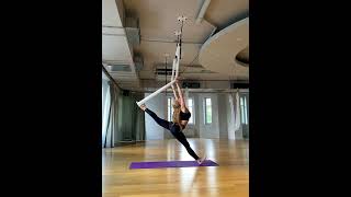 Aerial split stretching flow tutorial 🤗