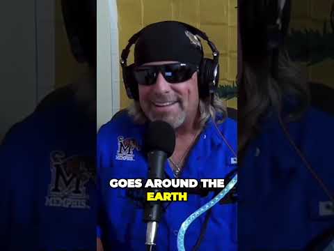 The Earth Has Two Moons? #funny #comedy #podcast #wtf