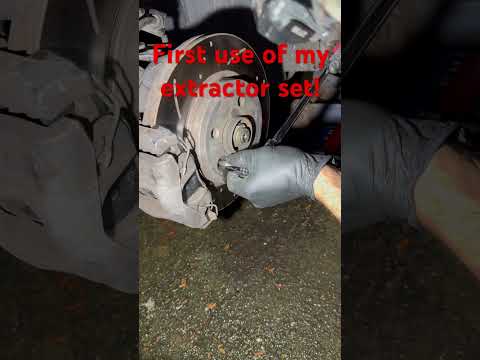 Extracting broken bolt! #automobile #maintenance #minivlog #satisfying #tools #happy #hammer #howto
