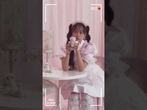 【くまさんとお話し中…🧸】アーティスト写真撮影時のオフショット📷 #PiKi #松本かれん
