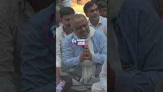 Khushboo's uncle outside the mortuary of MDM Hospital, Jodhpur to give justice to Khushboo Rajpur...