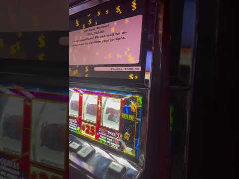 Massive Jackpot! 24,250 jackpot ! on Crazy Bill slot machine ! #winstar #winstarcasino #casino
