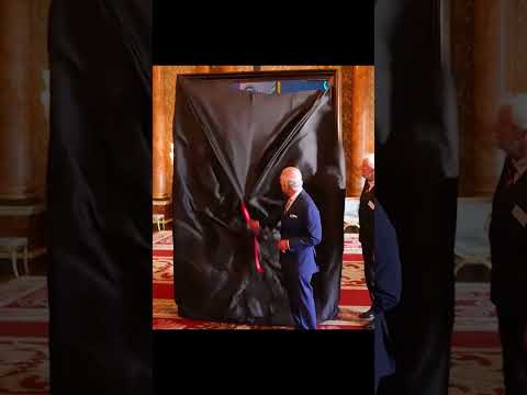 BREAKING NEWS: King Charles unveils the most majestic...
