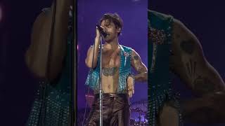 Harry Styles - Kiwi , Barcelona #onedirection #harrystyles #hslot #subscribeformore