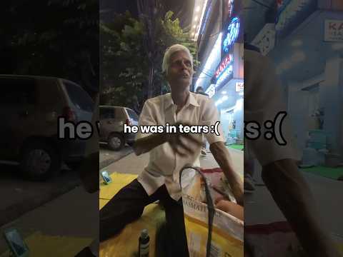 He has a heart of gold 💛 #kindness #humanity #help #street #old #vidsbyhitesh #viralvideo