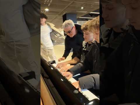 Einaudi Piano Dudes Get Serious #ludovicoeinaudi #piano